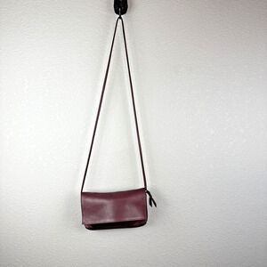 Sven Vintage Flap Crossbody Bag Purse Black Cherry Leather Pockets USA Made
